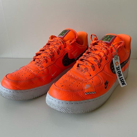 Nike Air Force 1 Low ‘Just Do It’ Shoes - Picture 6 of 11